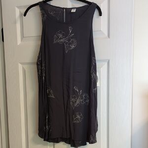 Old Navy Charcoal Gray Tank.